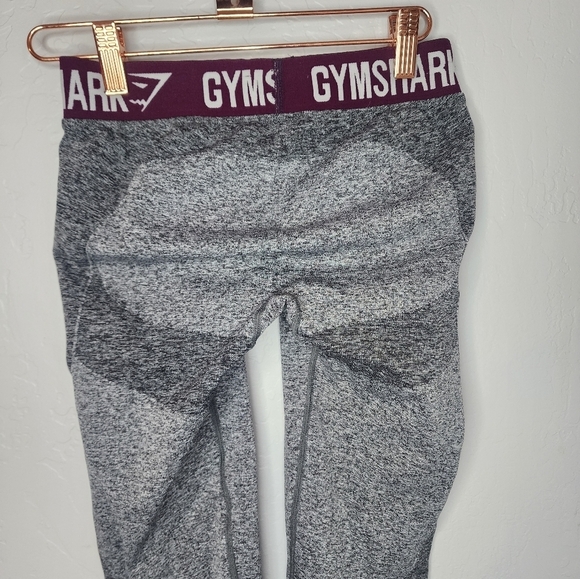 Gymshark Compression Fitted Leggings Size Small - Picture 4 of 9